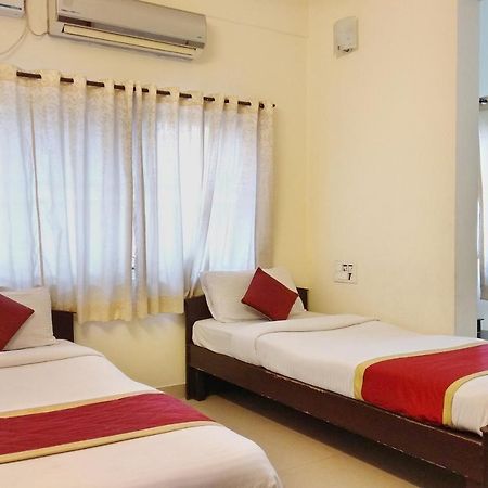 Super Oyo Capital O Premium Hotel Victoria Heights Near Sri Someshwara Swami Temple Бангалор Екстериор снимка